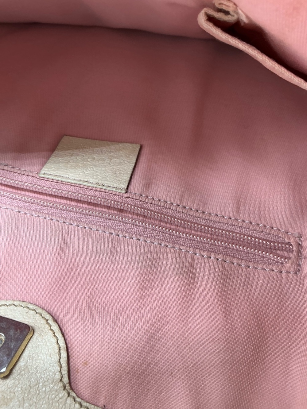 Gucci Pink GG Canvas Eclipse Shoulder Bag | Fair/Poor Condition - Picture 11 of 13